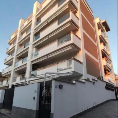 Massimo نيتّونو